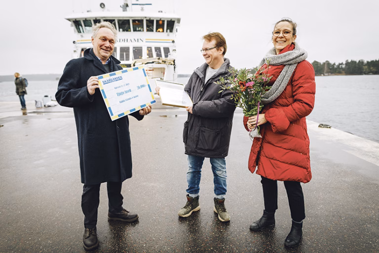 Kampen för ö-skolorna får Skärgårdens hederspris