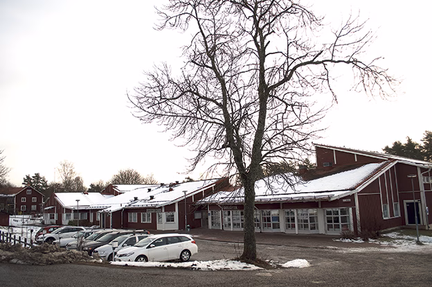 Hopp om att bristerna på Ljusterö skola nu åtgärdas