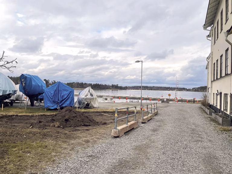 Grannar protesterar mot Vaxholms p-platsplaner 