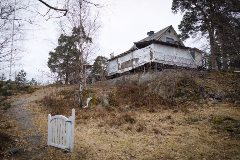 Värmdö stämmer företag efter bitter tvist